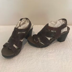 Dansko Nina Full Grain